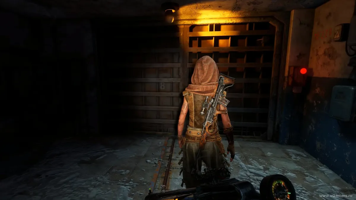 Gul vous escorte vers l'objectif selon les instructions de Melnik - le bunker du Centre de communication